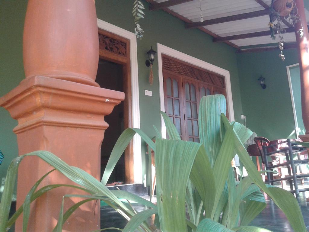 Green Bamboo House Сігірія Екстер'єр фото
